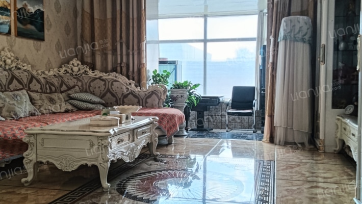 世纪名苑二手房实景图