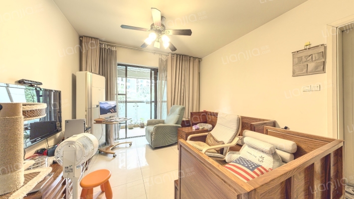 雍江艺庭二手房实景图