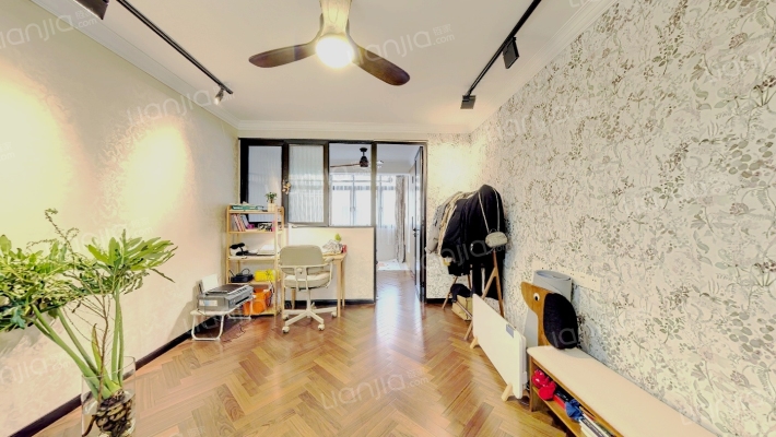 周家嘴路4480号二手房实景图