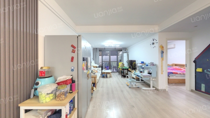 丽景新苑二手房实景图