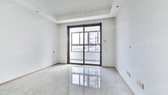 新长宁·水韵名邸二手房实景图