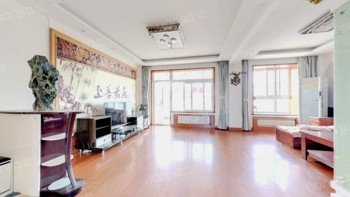 银和怡海花园二手房实景图