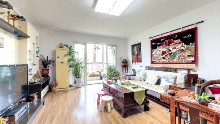 骏城二手房实景图