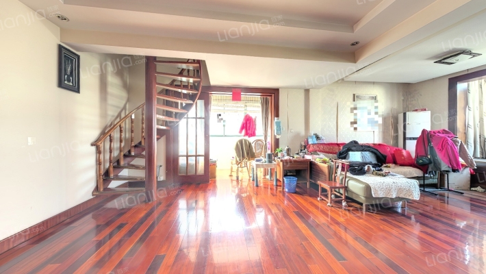 新园新村二手房实景图