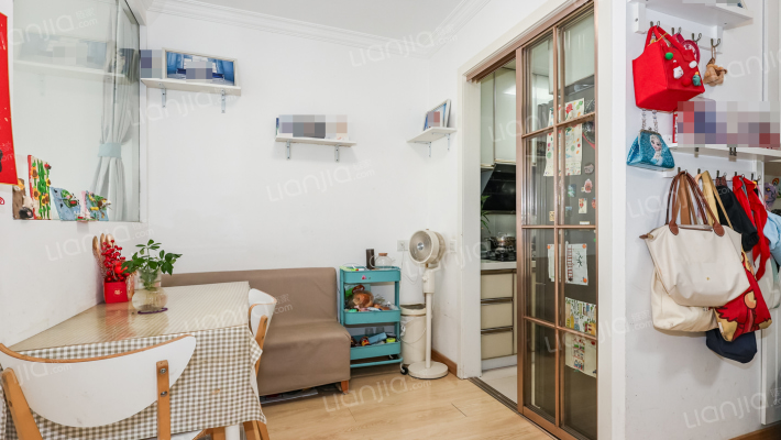 上海师大新村二手房实景图