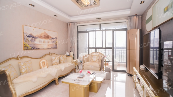 新凤凰城二手房实景图