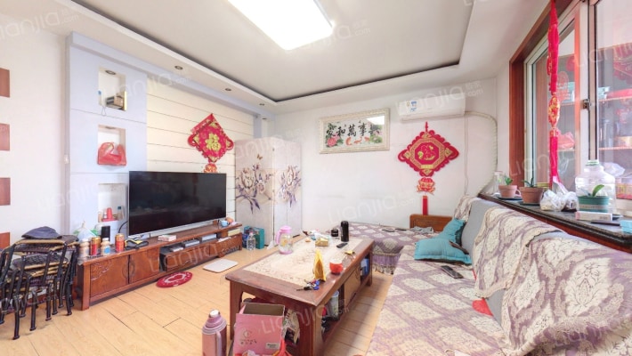 龙福家园二手房实景图