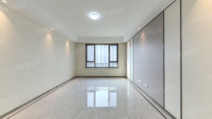 融创文旅城砚玺园二手房实景图