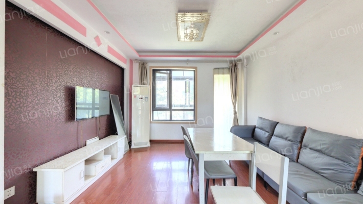 滴水湖馨苑一期二手房实景图