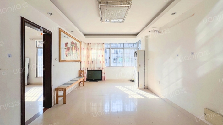 滨江西小区二手房实景图