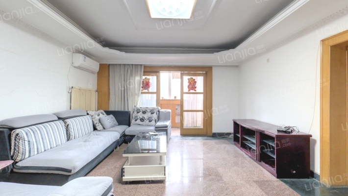 大龙公寓二手房实景图