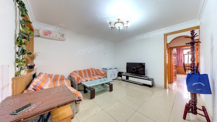 滨河小区颐兴园二手房实景图