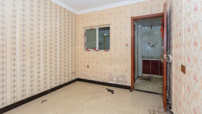 东沟三村二手房实景图