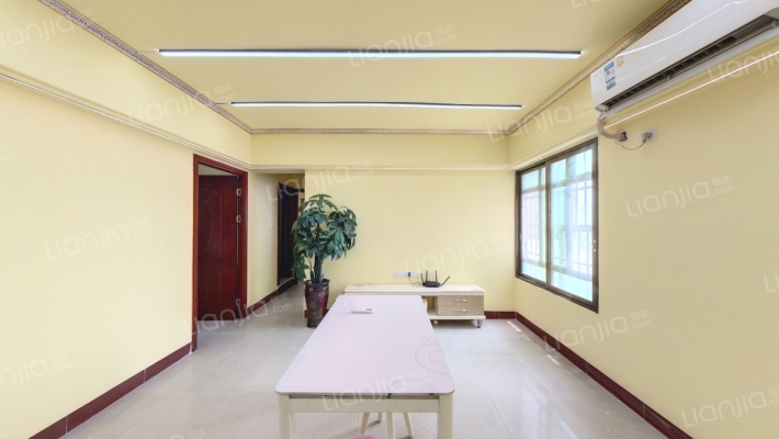 富南广场二手房实景图