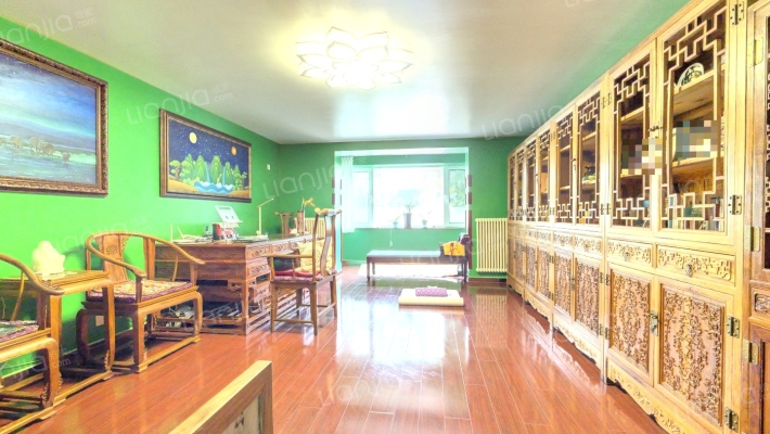 鸿运花园二手房实景图