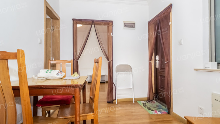 新中源大楼二手房实景图