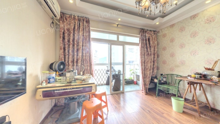 泰吉滨江二手房实景图