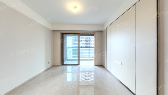 中山宝龙城二手房实景图