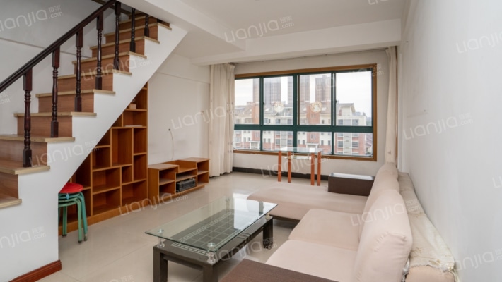 都市晴园艳阳邸二手房实景图