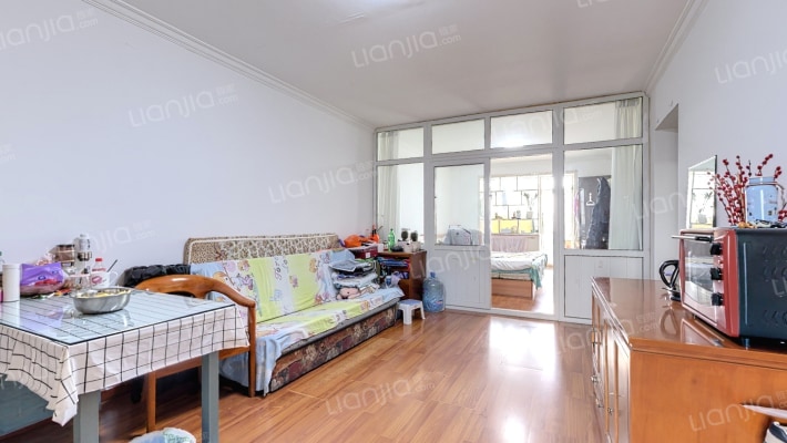 城子西街二手房实景图