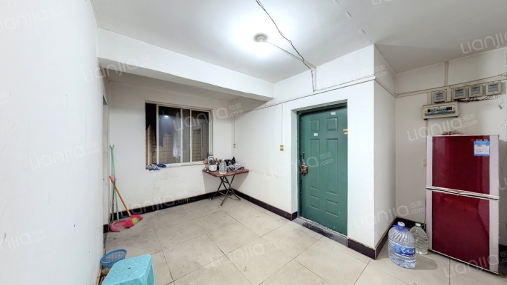 丹鹤小区二手房实景图