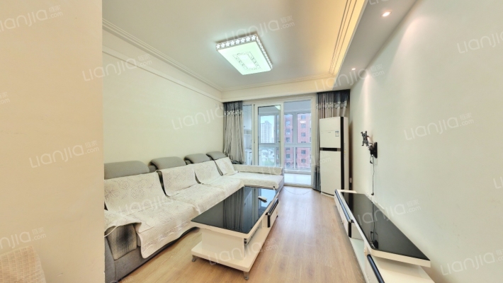 金地褐石苑二手房实景图