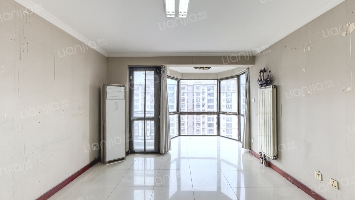 珠江帝景伯爵山二手房实景图