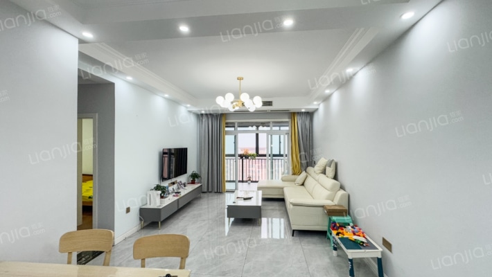 银翔城盛世豪庭二手房实景图