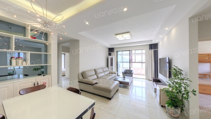 保利罗兰香谷二手房实景图