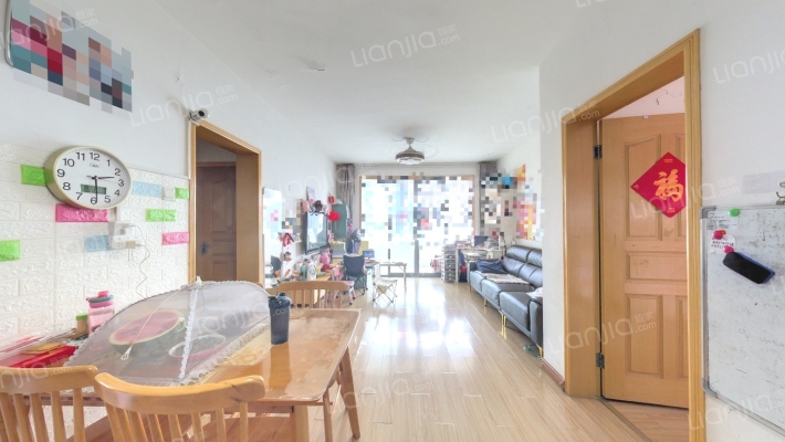 滨湖世纪城徽贵苑二手房实景图