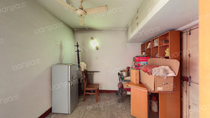 双凤山宿舍二手房实景图