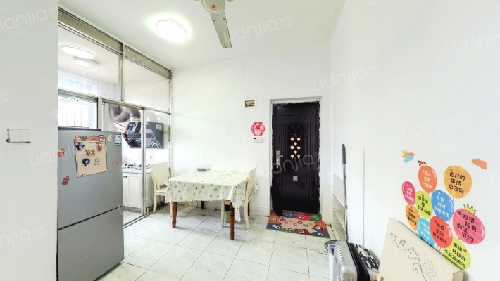 卫桥新村二手房实景图