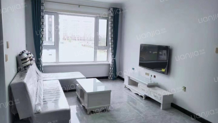 逸品湖畔二手房实景图