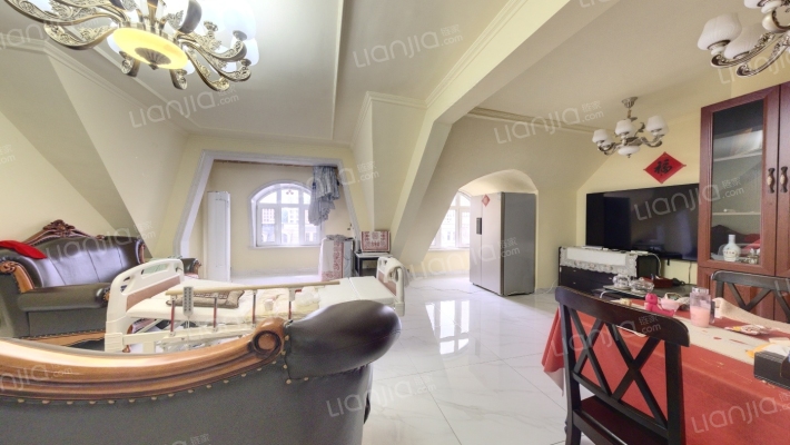 保利拉菲公馆A区二手房实景图