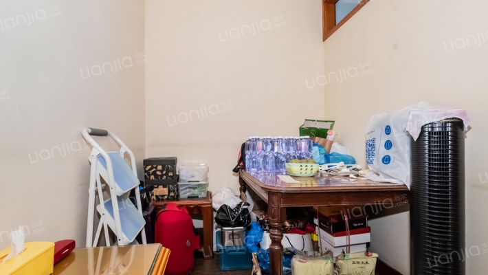 中农小区二手房实景图