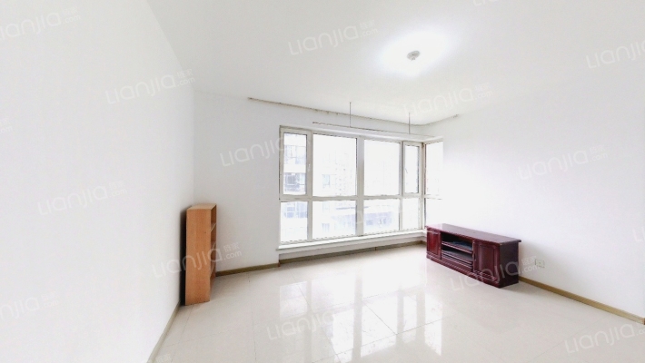 瑞赛居圣苑二手房实景图