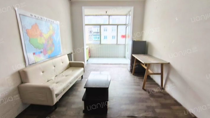 兴威小区二手房实景图