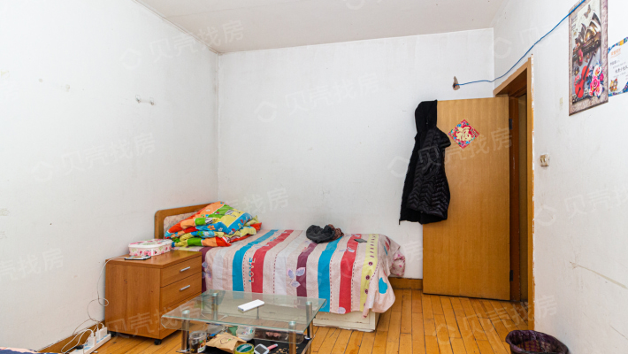 新华小区，楼层低，小面积，适合老人居住-卧室A
