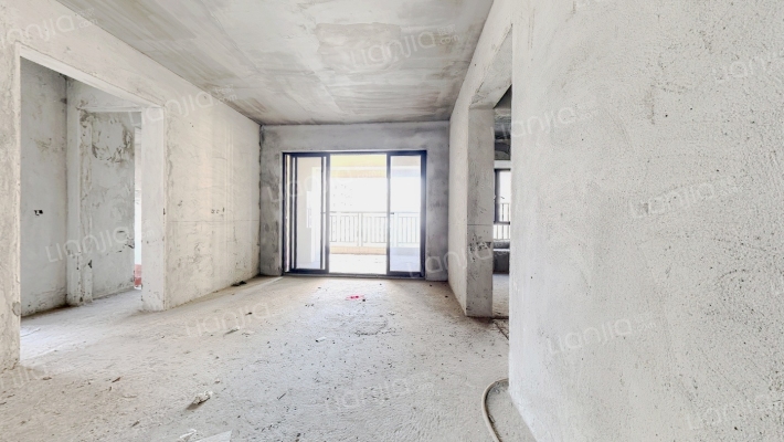 银豪富隆湾家园二手房实景图