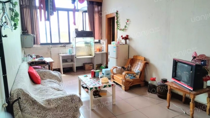 东大街72号二手房实景图