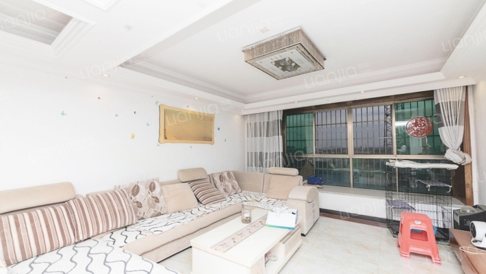 碧水湾小区二手房实景图