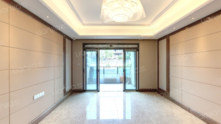 恒大麓山湖三期二手房实景图