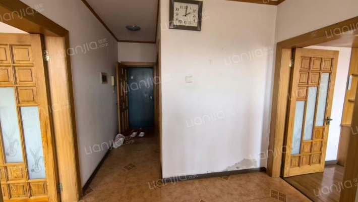 北园市场服装厂综合楼二手房实景图