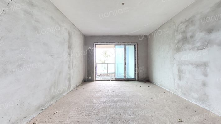 恒森亲水台二手房实景图