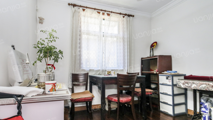 邮航小区二手房实景图