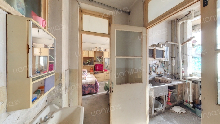 三角地二手房实景图