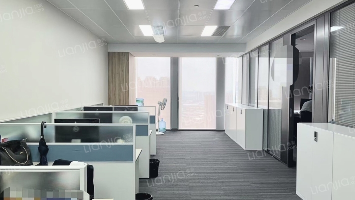 信保广场二手房实景图