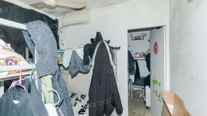 蒙自路395弄二手房实景图