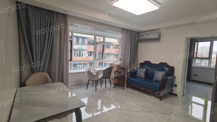 公交红旗小区北区二手房实景图