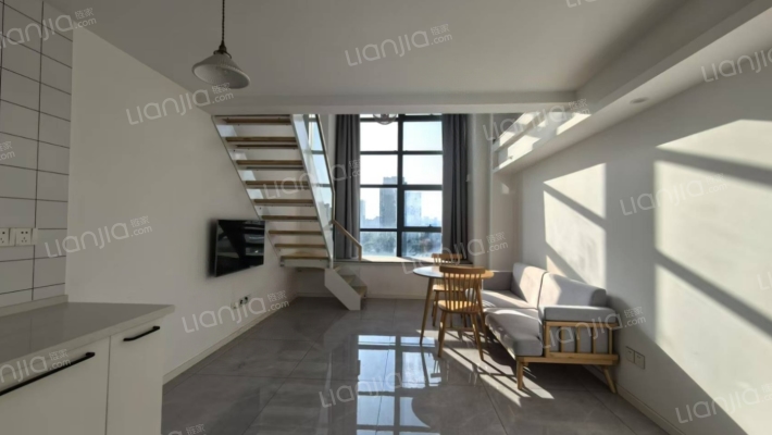 莱茵铂郡二手房实景图